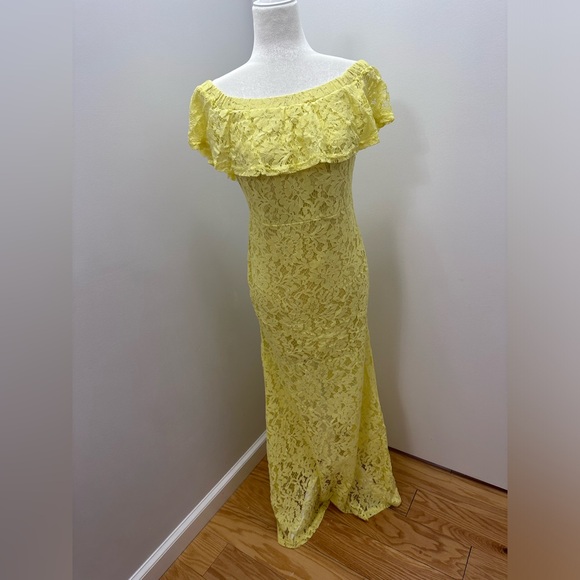 Off Shoulder Lace Dress - Picture 1 of 6
